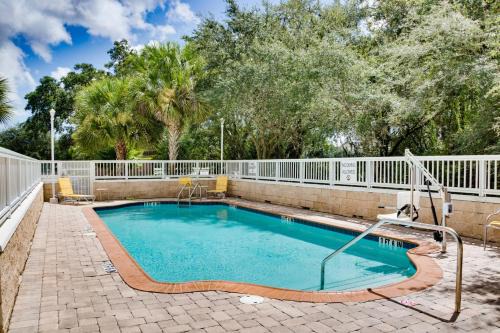 June Park Hotel | Fairfield by Marriott Inn & Suites Melbourne West/Palm Bay