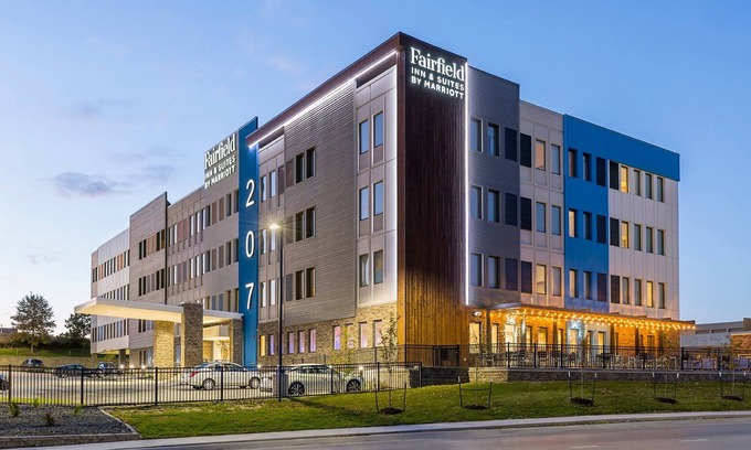 Downtown Des Moines Hotel | Fairfield Inn & Suites by Marriott Des Moines Downtown