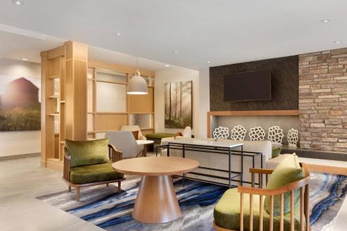 Longmont Hotel | Fairfield Inn & Suites by Marriott Boulder Longmont