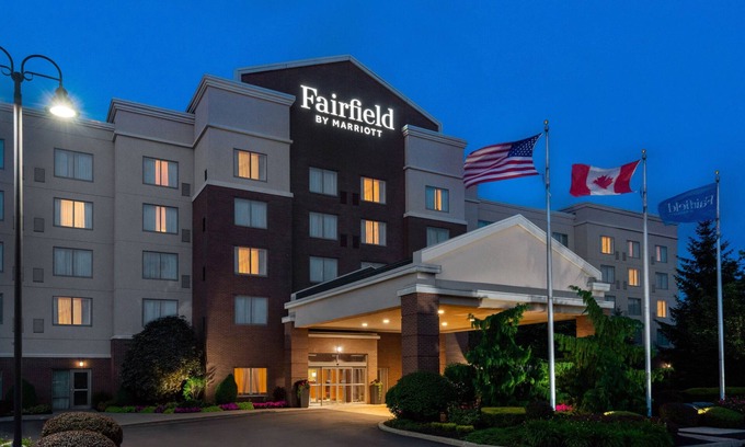 Cheektowaga Hotel | Fairfield Inn & Suites by Marriott Buffalo Airport