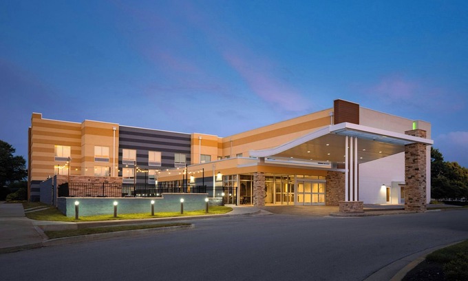 Georgetown Hotel | Fairfield Inn & Suites by Marriott Lexington Georgetown