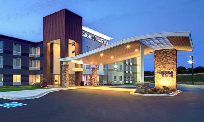 Middleton Hotel | Fairfield Inn & Suites by Marriott Madison West/Middleton
