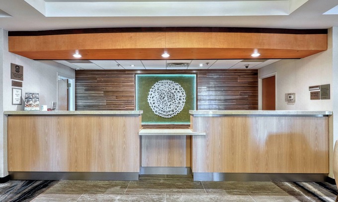 Avenel Hotel | Fairfield Inn & Suites by Marriott Woodbridge