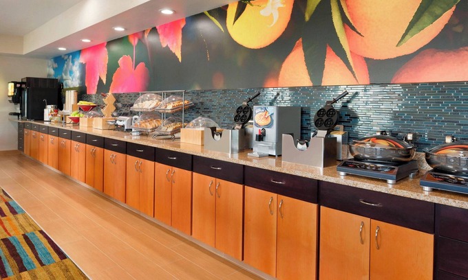 Manchester Hotel | Fairfield Inn & Suites Hartford Manchester