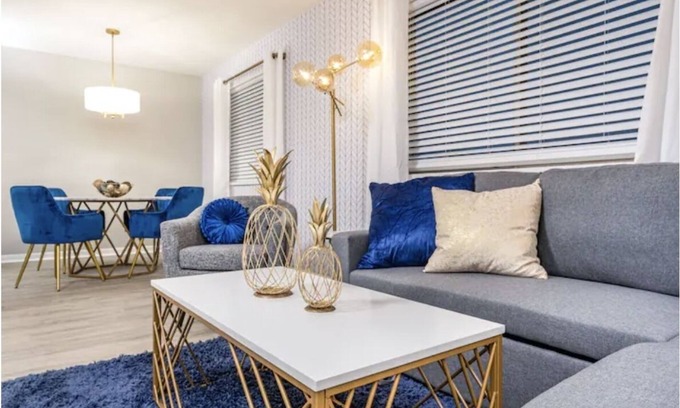 Lansing Apartment | Fairlane #12 | Brass Bound