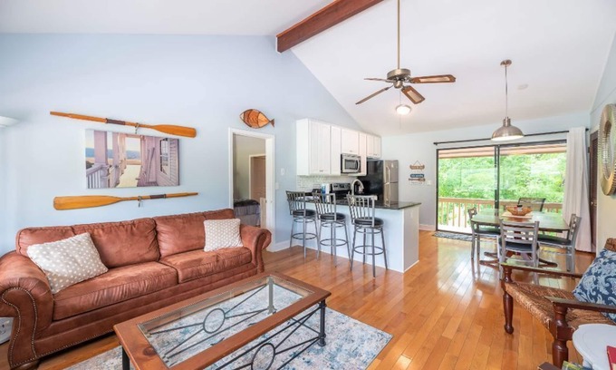 Lake Lure House | Fairway Villa 0306 at Rumbling Bald