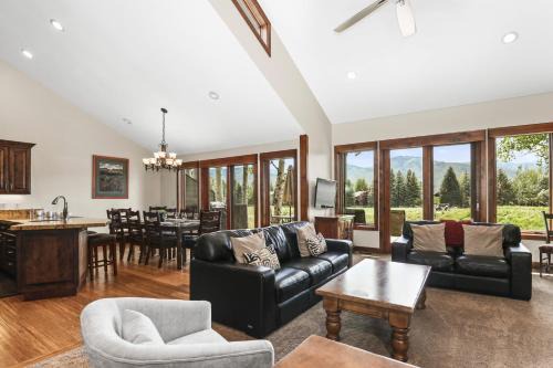 Park Meadows House | FAIRWAY VILLAGE 2919 townhouse