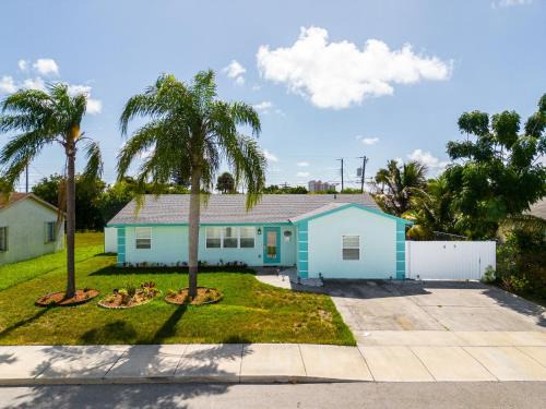 Riviera Beach House | Faithfulness Investment inc
