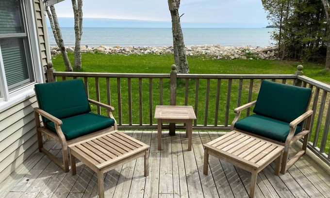 Baileys Harbor House | Fall Availability! Lake MI Sandy Beachfront | Walk to Trails & Town