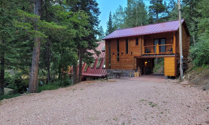 Black Hawk House | FALL COLORS! BOOK NOW! Casino fun!