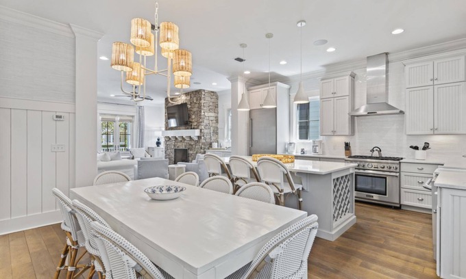 Watercolor House | Fall Dates Available! Beautiful Watercolor! Communal Pools! 30A Beaches!