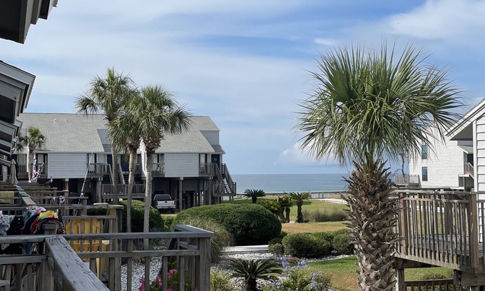 East End House | FALL DISCOUNTS! DREAM ON@OCEAN MILE #J2 BEACH & BAY VIEWS WALK TO #1 BEACH IN US