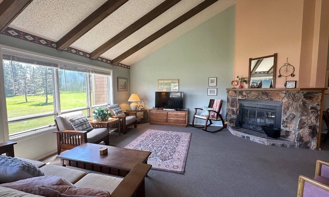 Pagosa Springs Condo | Fall Escape Special: 15% Discount Ends Nov 22!