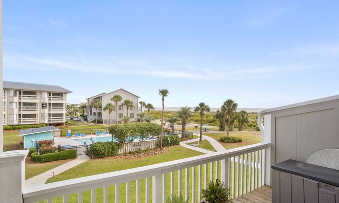 Oceanmarsh Subdivision Condo | Fall into Savings in South Carolina Sea Islands