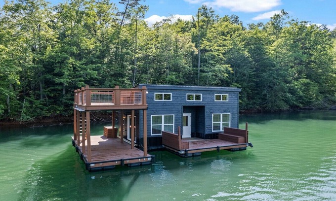 Bryson City Cabin | Fall Leaves on a Floating Cabin in the Smoky's!