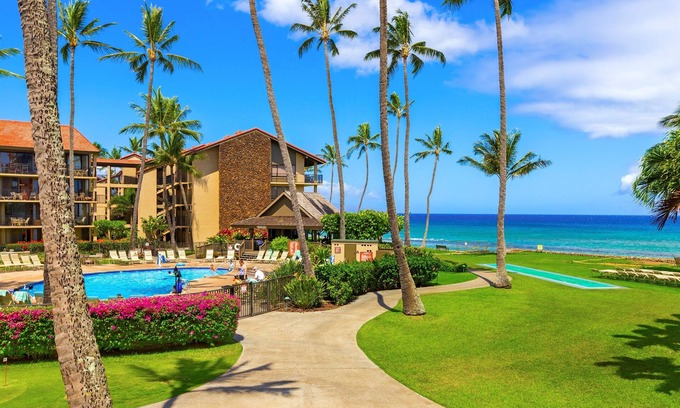Honokowai Apartment | Fall Sale - Ground Floor- Just Renovated, AC & 20 steps to the Ocean