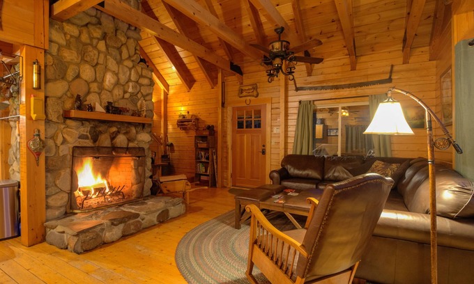 North Anson House | FALL SPECIAL PRICING Maine Log Home Private Shore. Stone Fireplace.Pet Friendly!