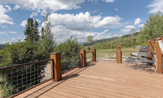 Alpine House | Fall Specials ⁓ Aspen Bear Paws – Relax & Unwind in the Mountains