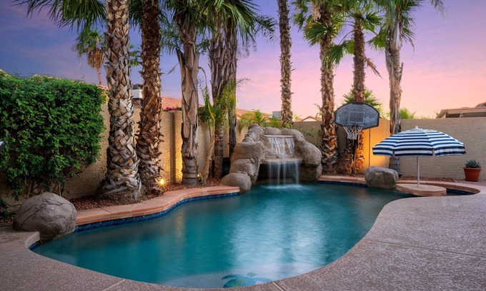 Paradise Valley Village House | Fall Specials - Heated Pool w/Waterfall and Hot Tub! 4 Luxury Bedrooms
