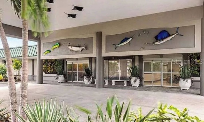 Trailer Estates Apartment | Fall Sports Special: Spend some quality couple time together, B4 hectic weeks.