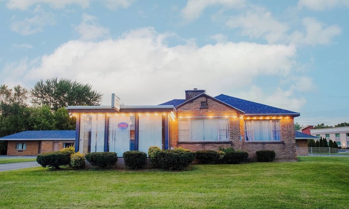 Niagara Falls Hotel | Falls View Inn