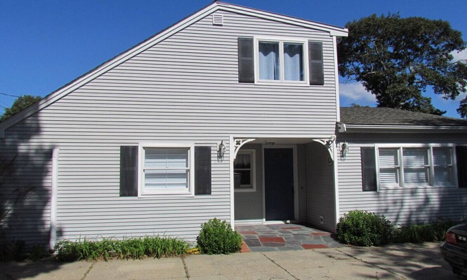 Falmouth Heights House | Falmouth Heights - Renovated 3 Bedroom