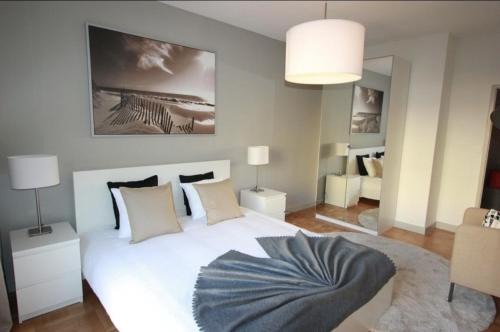 La Bourgogne Apartment | Fam Apartment !