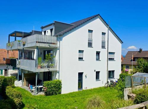 Iznang Apartment | Familienfreundliche Ferienwohnung mit Garten in Moos Weiler am Bodensee