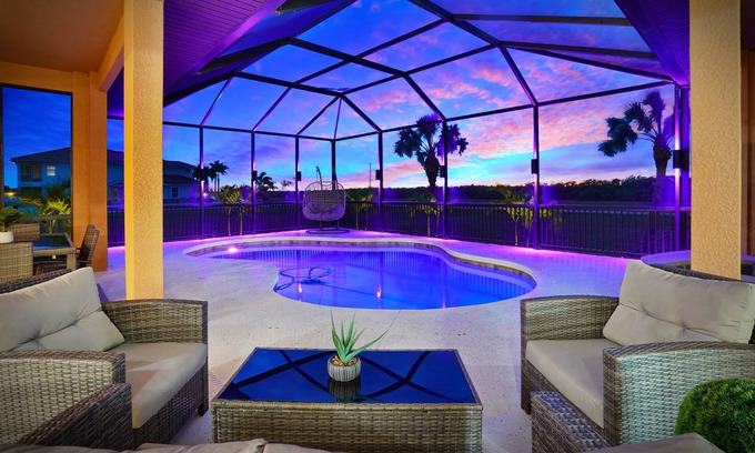 Punta Gorda House | Family 4 Bedroom 3 Bathrooms Villa w/Heated Pool and Paradise View