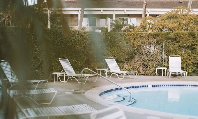 Wailua Apartment | Family and Friends Vacation! Spacious Pool View Suite + Living Area and Kitchen