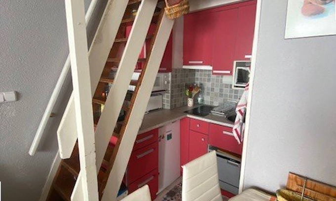 Arette Apartment | Family apartment for 6, direct slope access, balcony, parking, elevator
