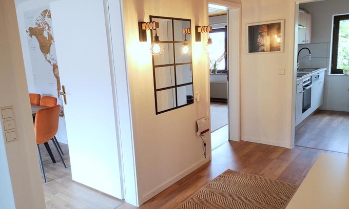 Offenburg Apartment | Family-Apartment mit Balkon, Küche, Parkplatz & Waschmaschine