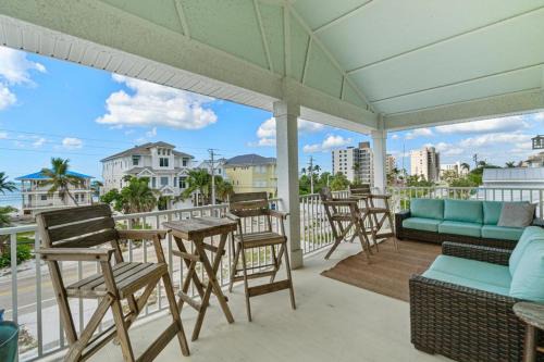 Bonita Springs House | Family Beach House, 4 Bedroom, 3 Bath, Sleeps 14