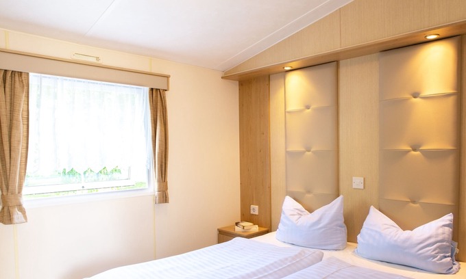 Pirna House | Family bungalow at the natural lake No.4
