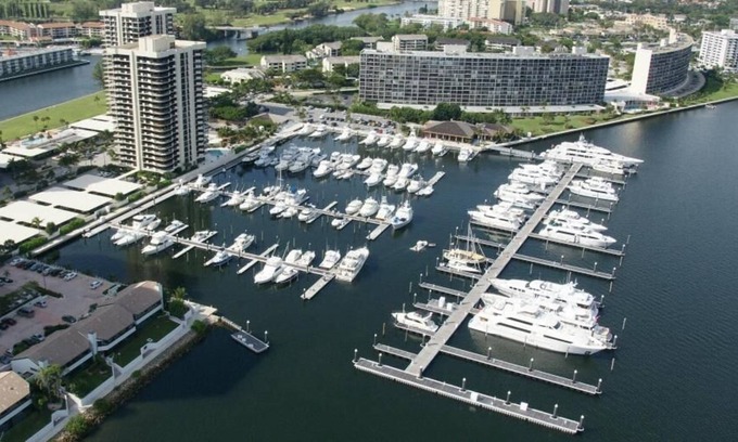 Hunt Club Resort | Family & Friends Getaway! 2 Serene Units, Golf, Kids Camp, Near Northlake Square