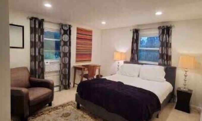 Wellesley House | Family-friendly 3BR House