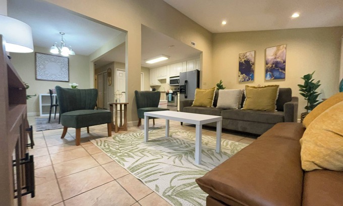 Valdosta House | Family-Friendly 3BR Retreat · Free Parking · Quiet & Safe Area