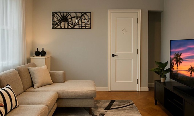Jersey City House | Family-Friendly 4BR 10min MetLife & American Dream Mall 20min NYC Free Parking