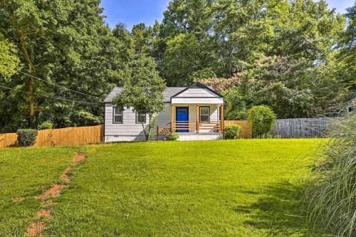 Atlanta House | Family-Friendly Atlanta Home about 3 Mi to Downtown!