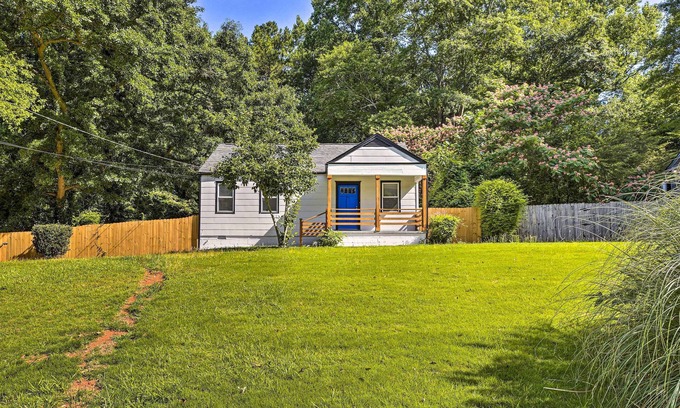 Atlanta House | Family-Friendly Atlanta Home ~ 3 Mi to Downtown!