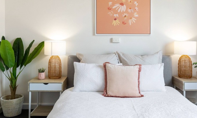 Port Macdonnell House | Family friendly beach house in a great location. Plenty of parking for your boat