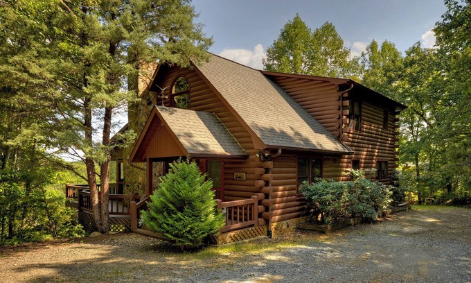 My Mountain Cabin | Family Friendly Cabin With Awesome Game Room