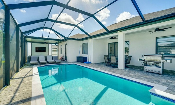 Diplomat House | Family-Friendly Cape Coral Pool Home