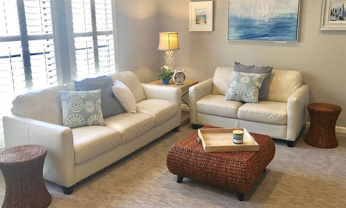Fire Mountain House | Family Friendly Coastal Living; BBQ, Hot Tub, close to Legoland