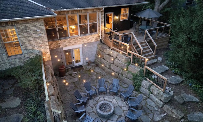 Grand Bend Cottage | Family friendly cottage in Southcott Pines, Grand Bend, 700m to beach