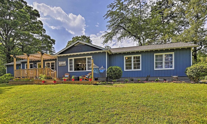 Chattanooga House | Family-Friendly Escape ~ 6 Mi to City Center!
