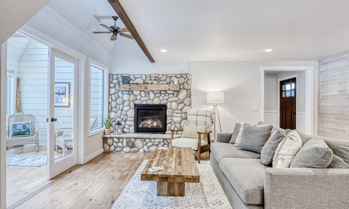 Sunriver House | Family-Friendly Forest Hideaway with EVC, Bikes, & SHARC Passes - Walk to Park