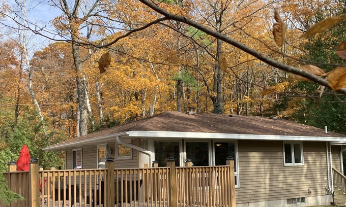 Sturgeon Bay House | Family friendly home in the heart of Door County!