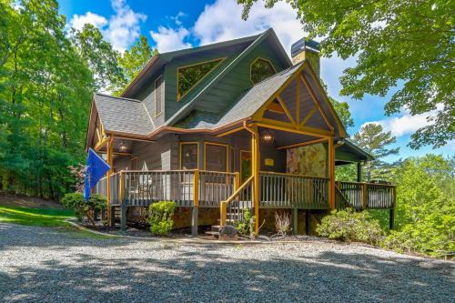 Mineral Bluff House | Family Friendly Hot Tub Haven in Mineral Bluff!