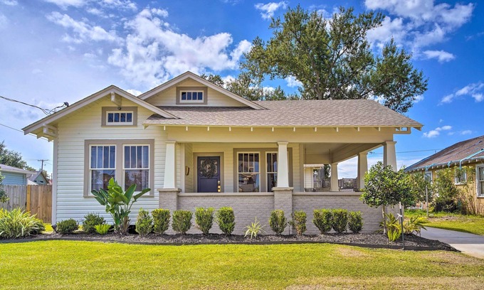 Lake Charles Cottage | Family-Friendly Lake Charles Home w/ Playset!